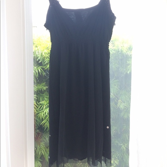 A sparkly short party dress! - Picture 3 of 4